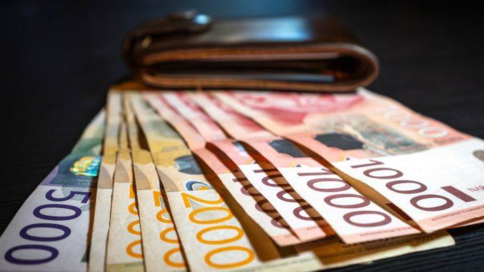 ovim-zaposlenima-u-srbiji-plata-raste-najvise:-sa-novim-povecanjem-od-decembra,-primace-125.687-dinara