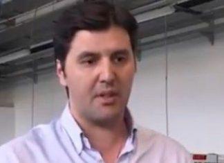 BODIROGA SA ZORANOM MIHAJLOVIĆ OTVARAO FABRIKU: Kad mu SNS zavrnuo “slavinu”, postao blokader (VIDEO) bodiroga-sa-zoranom-mihajlovic-otvarao-fabriku:-kad-mu-sns-zavrnuo-“slavinu”,-postao-blokader-(video)