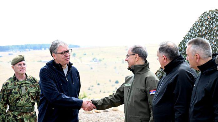 “nadam-se-da-ce-biti-postovane-garancije-za-opstanak-naseg-naroda-na-kim”-vucic-posle-vojne-vezbe-o-sramnom-skupu-u-pristini:-“u-sta-mi-da-verujemo-ako-dobijemo-presudu-da-niko-nije-kriv-za-stradanje-civila?”