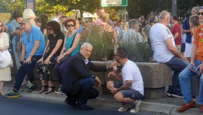 stranacko-zaposljavanje-za-vreme-zutih:-ovako-su-zamalo-unistili-drzavu