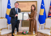 Хаџију доделила мандат Куртију да формира нову владу Хаџију-доделила-мандат-Куртију-да-формира-нову-владу