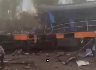 Воз у коме се налазио Борис Џонсон за длаку избегао удар дрона Воз-у-коме-се-налазио-Борис-Џонсон-за-длаку-избегао-удар-дрона