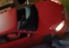 MRTVA PIJANA PREVRULA AUTO, PA UMALO SRMSKALA GLAVU ČOVEKU Kamere snimile užasne scene (VIDEO) mrtva-pijana-prevrula-auto,-pa-umalo-srmskala-glavu-coveku-kamere-snimile-uzasne-scene-(video)