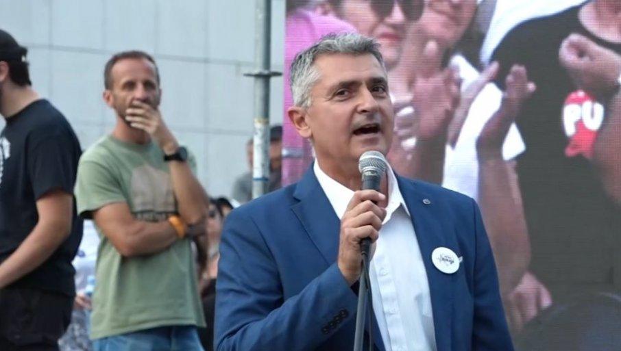 izjasnjava-se-kao-crnogorac?!-ko-je-ilija-srdanovic-prvi-na-studentsko-blokaderskoj-listi izjasnjava-se-kao-crnogorac?!-ko-je-ilija-srdanovic-prvi-na-studentsko-blokaderskoj-listi