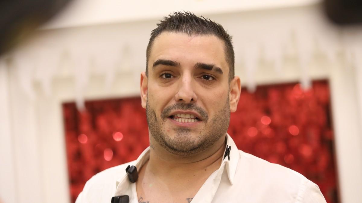 “jedna-fotografija-ne-moze-da-bude-dokaz”-darko-lazic-se-hitno-oglasio-zbog-influenserke-koja-je-pretucena,-a-za-koju-se-prica-da-je-njegova-prijateljica “jedna-fotografija-ne-moze-da-bude-dokaz”-darko-lazic-se-hitno-oglasio-zbog-influenserke-koja-je-pretucena,-a-za-koju-se-prica-da-je-njegova-prijateljica