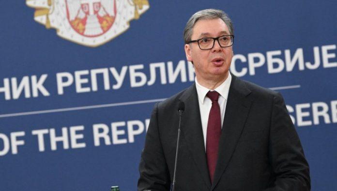 ceremonija-u-palati-srbija:-vucic-urucuje-odlikovanja-povodom-dana-srpskog-jedinstva,-slobode-i-nacionalne-zastave-(video)