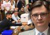“LISTA IM JE PUNA LJUDI BLISKIH SA DARKOM GLIŠIĆEM, TU JE I ĆERKA POSLANIKA PUPS-a” Jovanov o studentskoj listi nakon saznanja da je na njoj i članica SNS: “Ako uđe u parlament videćemo u kojoj će poslaničkoj grupi nastupati” “lista-im-je-puna-ljudi-bliskih-sa-darkom-glisicem,-tu-je-i-cerka-poslanika-pups-a”-jovanov-o-studentskoj-listi-nakon-saznanja-da-je-na-njoj-i-clanica-sns:-“ako-ude-u-parlament-videcemo-u-kojoj-ce-poslanickoj-grupi-nastupati”