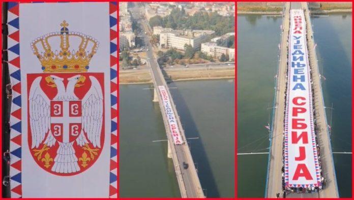 velicanstveni-prizori:-omladina-iz-novog-sada-slavi-dan-zastave-i-srpskog-jedinstva-(video)