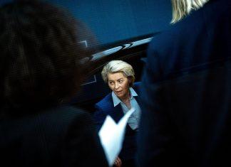 Ursula fon der Lajen traži humanu AI: “Vreme je da usporimo razvoj veštačke inteligencije” ursula-fon-der-lajen-trazi-humanu-ai:-“vreme-je-da-usporimo-razvoj-vestacke-inteligencije”