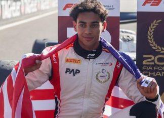 Hamilton u čudu! Majka mu je nigerijska manekenka, a otac dizajner iz Italije! Ugo je novi šampion, ima 19 godina i visok je kao košarkaš! /FOTO/ hamilton-u-cudu!-majka-mu-je-nigerijska-manekenka,-a-otac-dizajner-iz-italije!-ugo-je-novi-sampion,-ima-19-godina-i-visok-je-kao-kosarkas!-/foto/