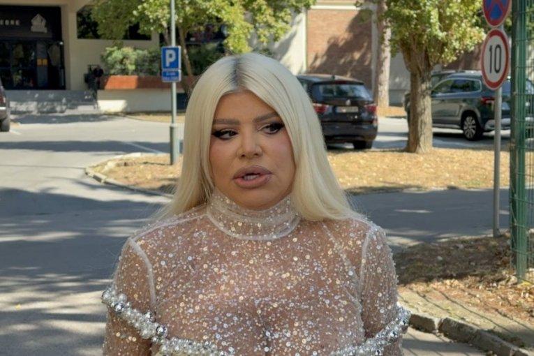 “istina-boli!”:-dara-bubamara-ostro-o-dragani-mirkovic,-zbog-karleuse-nije-skidala-osmeh-s-lica!-(video) “istina-boli!”:-dara-bubamara-ostro-o-dragani-mirkovic,-zbog-karleuse-nije-skidala-osmeh-s-lica!-(video)