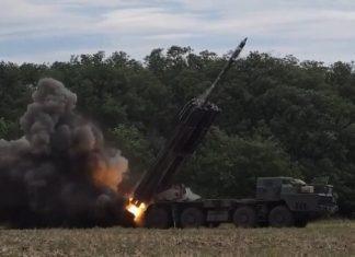 “TORNADO-S” SIPA SMRT NA UKRAJINSKE POLOŽAJE: Gledajte kako su uništeni američki HIMARS-i u Harkovu! “tornado-s”-sipa-smrt-na-ukrajinske-polozaje:-gledajte-kako-su-unisteni-americki-himars-i-u-harkovu!