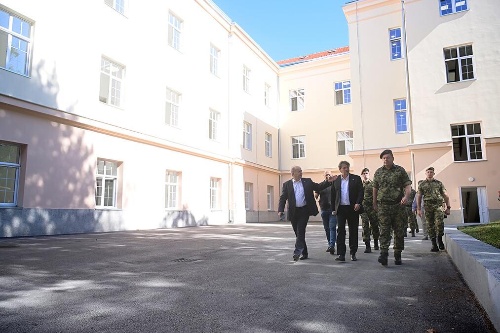 bolji-uslovi-za-nove-generacije-vojnika:-rekonstruisan-objekat-u-kasarni-“topcider”,-pogledajte-kako-sada-izgleda bolji-uslovi-za-nove-generacije-vojnika:-rekonstruisan-objekat-u-kasarni-“topcider”,-pogledajte-kako-sada-izgleda