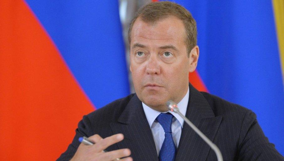 rusija-pred-tehnoloskom-trkom-za-suverenitet:-medvedev-poslao-jasnu-poruku rusija-pred-tehnoloskom-trkom-za-suverenitet:-medvedev-poslao-jasnu-poruku