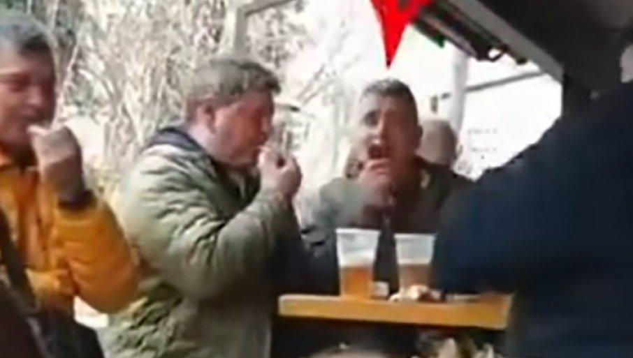 ovako-se-ponasa-prvi-na-blokaderskoj-listi:-srdanovic-snimljen-za-stolom-punim-piva-(video) ovako-se-ponasa-prvi-na-blokaderskoj-listi:-srdanovic-snimljen-za-stolom-punim-piva-(video)