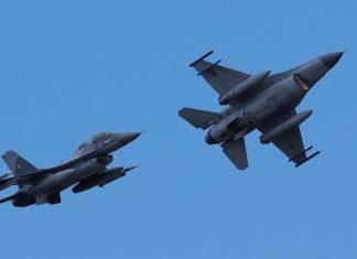 (FOTO) SRUŠIO SE MOĆNI AMERIČKI F-16! Drama u blizini granice sa Kanadom: Evakuisani su svi stanovnici u krugu od kilometar i po od mesta nesreće (foto)-srusio-se-mocni-americki-f-16!-drama-u-blizini-granice-sa-kanadom:-evakuisani-su-svi-stanovnici-u-krugu-od-kilometar-i-po-od-mesta-nesrece