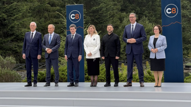 Вучић:-Време-је-да-снажније-развијамо-везе-са-Карпатским-регионом-и-Пољском Вучић:-Време-је-да-снажније-развијамо-везе-са-Карпатским-регионом-и-Пољском