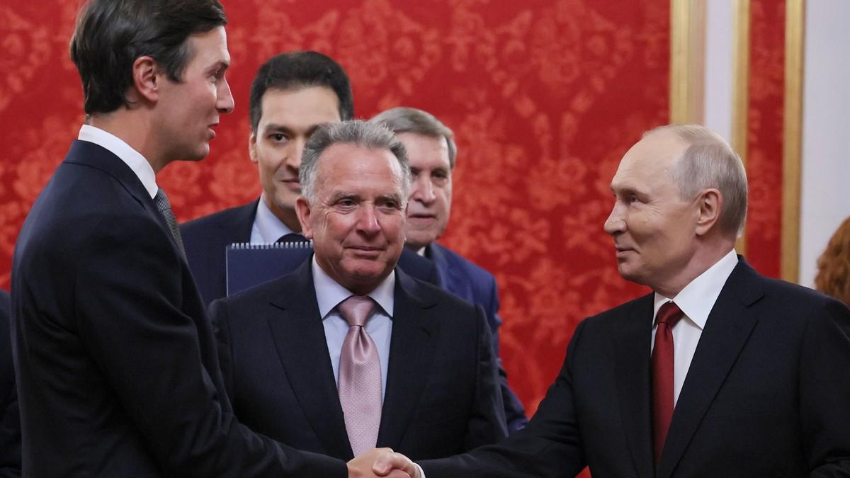 samouvereni-putin-najavio-sta-planira-za-ukrajinu,-kusner-ga-spustio-i-odbrusio-mu:-“slusamo-iste-price,-to-smo-culi-pre-godinu-dana!” samouvereni-putin-najavio-sta-planira-za-ukrajinu,-kusner-ga-spustio-i-odbrusio-mu:-“slusamo-iste-price,-to-smo-culi-pre-godinu-dana!”