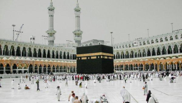 crvena-linija-islamskog-sveta:-napad-huta-na-meku-zapalio-bliski-istok,-rijad-sprema-surov-odgovor,-ankara-upozorava-na-katastrofu crvena-linija-islamskog-sveta:-napad-huta-na-meku-zapalio-bliski-istok,-rijad-sprema-surov-odgovor,-ankara-upozorava-na-katastrofu