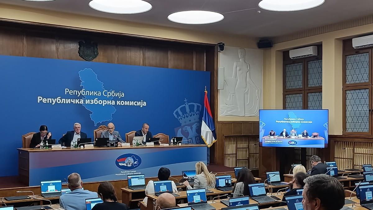 rik-proglasio-izbornu-listu-koalicije-narodna-srbija-(video) rik-proglasio-izbornu-listu-koalicije-narodna-srbija-(video)