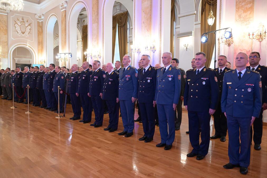 jubileji-u-vojsci-srbije:-obelezeno-110-godina-sluzbe-telekomunikacija-i-dve-decenije-brigade-veze jubileji-u-vojsci-srbije:-obelezeno-110-godina-sluzbe-telekomunikacija-i-dve-decenije-brigade-veze