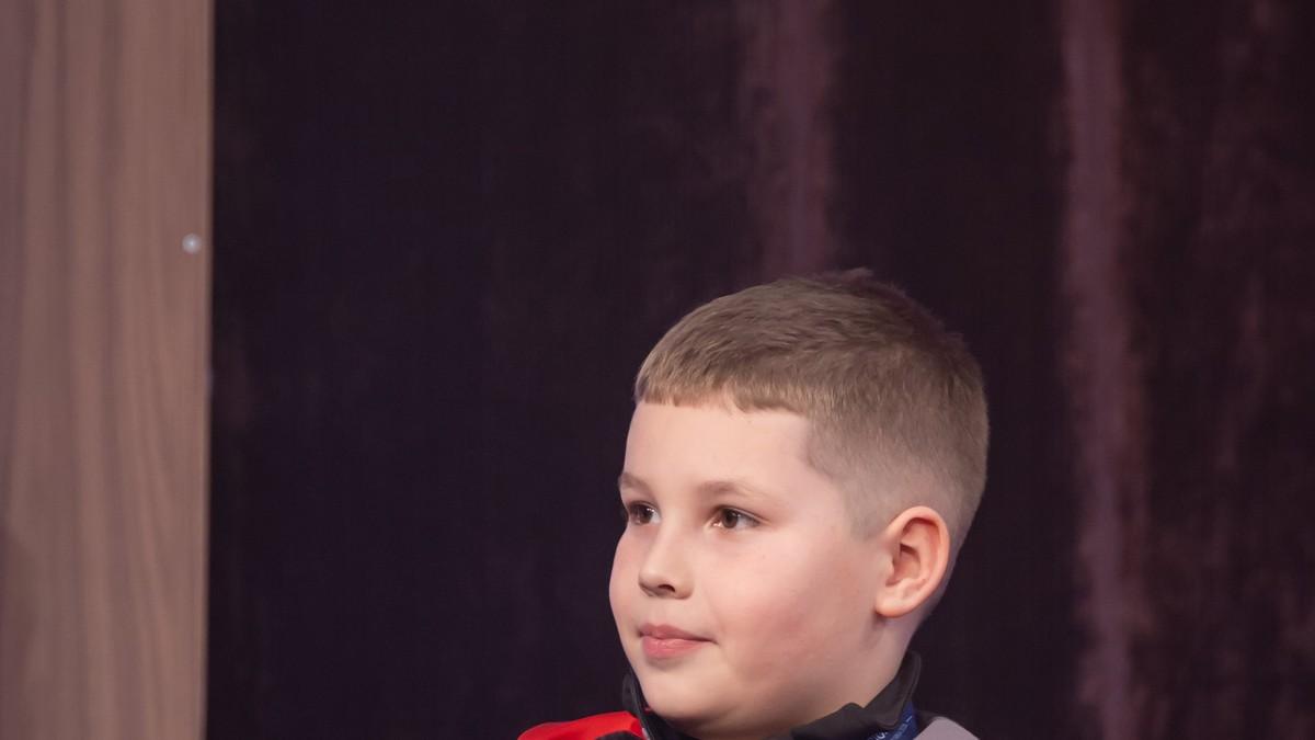 bogdan-(9)-je-najmladi-dobitnik-ovog-priznanja-u-istoriji-srbije!-pobedu-posvetio-pokojnoj-majci-i-jednom-recenicu-rasplakao-citavu-zemlju bogdan-(9)-je-najmladi-dobitnik-ovog-priznanja-u-istoriji-srbije!-pobedu-posvetio-pokojnoj-majci-i-jednom-recenicu-rasplakao-citavu-zemlju