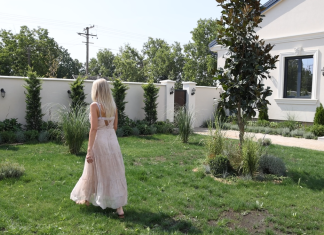 (FOTO) “PEVAĆE IM BRENA” Komšije Jelene Jovičić iznele detalje o veselju u dvorištu: “Svadba je glavni događaj u selu” (foto)-“pevace-im-brena”-komsije-jelene-jovicic-iznele-detalje-o-veselju-u-dvoristu:-“svadba-je-glavni-dogadaj-u-selu”