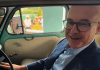 (VIDEO) “TO JE NEPREVAZIĐEN AUTO” Miloš Vučević u Kragujevcu seo u “fiću”, prisetio se mladalačkih dana (video)-“to-je-neprevaziden-auto”-milos-vucevic-u-kragujevcu-seo-u-“ficu”,-prisetio-se-mladalackih-dana
