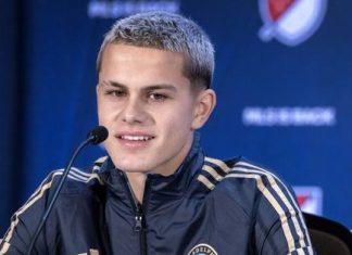 Real i Barselona u borbi za “novog” De Brujnea (16), a on se već dogovorio sa Sitijem – ali ne može u Premijer ligu! real-i-barselona-u-borbi-za-“novog”-de-brujnea-(16),-a-on-se-vec-dogovorio-sa-sitijem-–-ali-ne-moze-u-premijer-ligu!