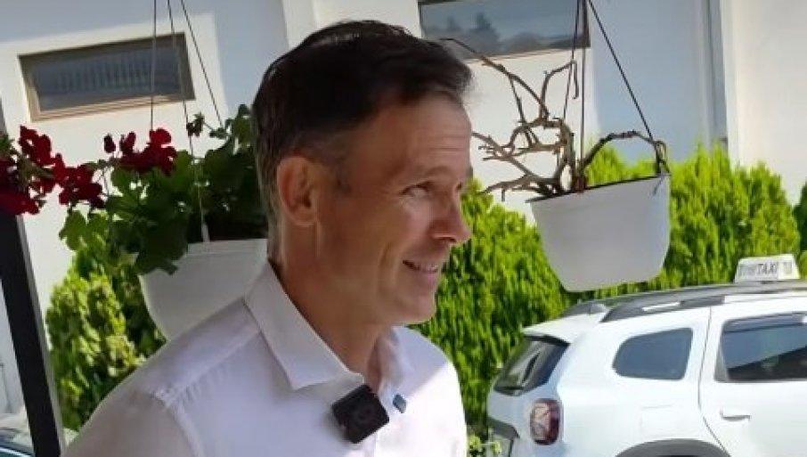 mali-seo-za-volan,-svratio-po-cokoladice:-potom-stigao-kod-ristica-na-cvarke-(video) mali-seo-za-volan,-svratio-po-cokoladice:-potom-stigao-kod-ristica-na-cvarke-(video)