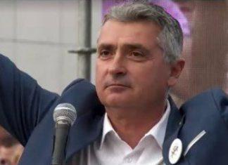 SRDANOVIĆ ŠOKIRAO SRBIJU: Prvi na blokaderskoj listi poručio penzionerima da „ne počivaju u miru”, a novinarkama uputio najvulgarnije uvrede srdanovic-sokirao-srbiju:-prvi-na-blokaderskoj-listi-porucio-penzionerima-da-„ne-pocivaju-u-miru”,-a-novinarkama-uputio-najvulgarnije-uvrede