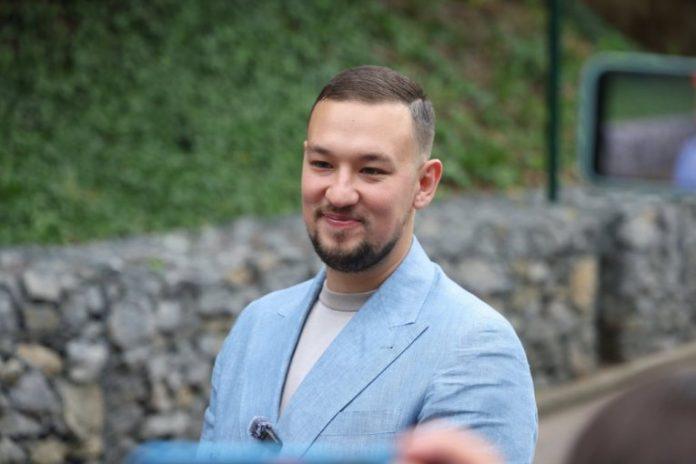 “poneo-me-je-novac,-svako-prode-kroz-to!”-uros-zivkovic-ogolio-dusu-o-skandalima-na-pocetku-karijere:-udario-mu-je-uspeh-u-glavu,-a-evo-ko-ga-je-spasio!