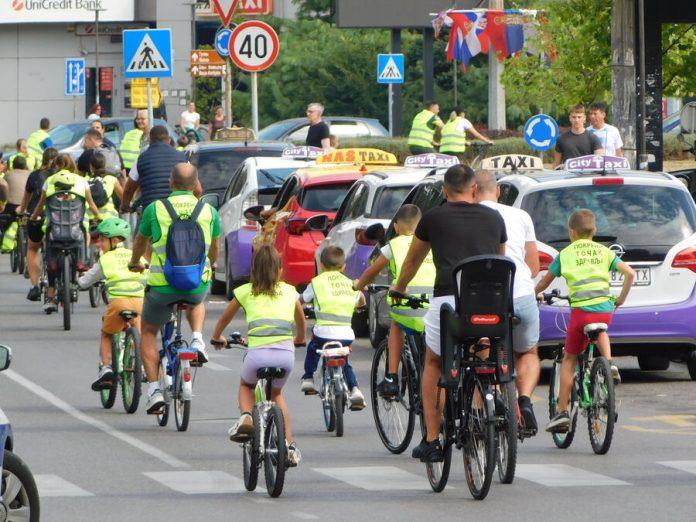 od-cetiri-godine-do-83,-vozali-se-svi!-voznja-do-trsica-po-idealnom-danu-(foto)