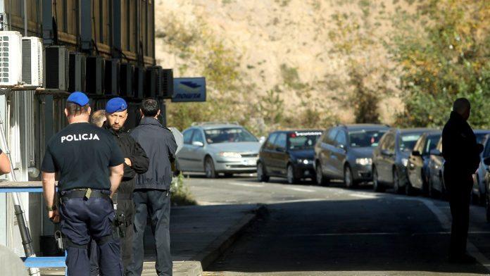 teror-se-nastavlja-tzv.-kosovska-policija-uhapsila-dvojicu-srba-zbog-“oruzja”,-a-oni-imali-orude-i-predmete-koji-se-koriste-na-festivalu-srednjovekovnih-vestina-i-zanata