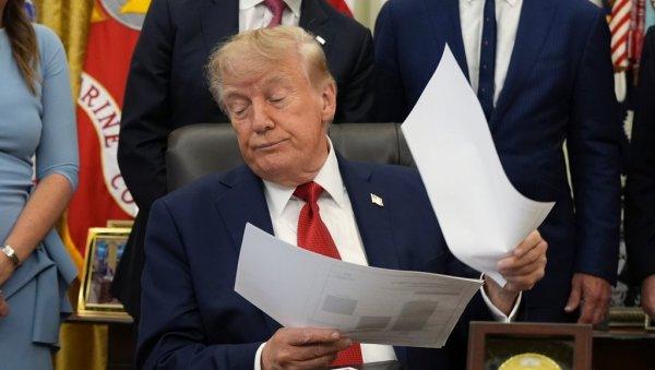 tramp-izbacio-cnn,-msnbc-i-politiko-iz-bele-kuce:-“mediji-ne-treba-da-pisu-fikciju-i-lazi-o-predsedniku-sad” tramp-izbacio-cnn,-msnbc-i-politiko-iz-bele-kuce:-“mediji-ne-treba-da-pisu-fikciju-i-lazi-o-predsedniku-sad”