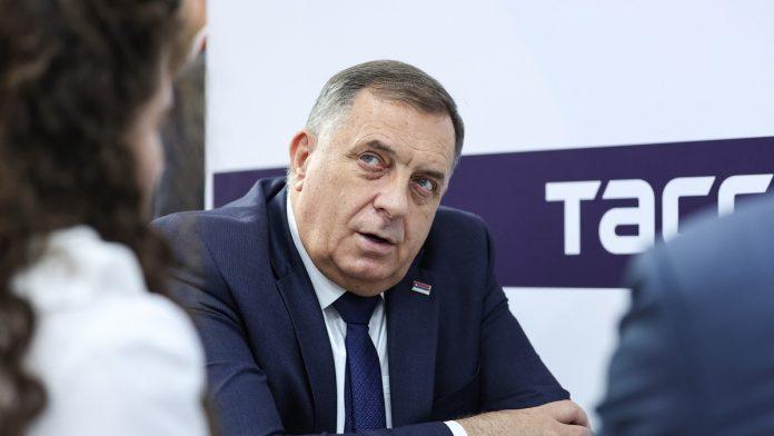 “nikada-vise-necu-otici-svojom-voljom-u-sarajevo”-dodik:-“ne-zelim-im-nista-lose,-a-oni-su-meni-zeleli-da-stradam-u-akciji-opkoljavanja-moje-kuce”