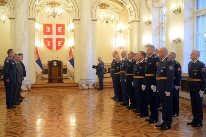 priznanje-za-postignute-rezultate:-ministar-gasic-urucio-ukaze-o-unapredenjima-i-postavljenjima-na-nove-duznosti