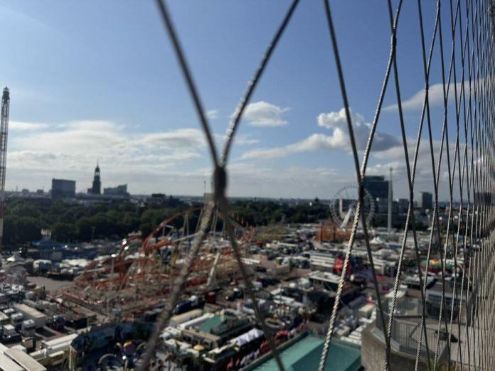 “slikala-sam-se-u-zelenom-bunkeru-i-jela-sendvic-od-15-evra!”-beogradanka-nada-(28)-otisla-na-vikend-u-hamburg-i-ostala-bez-daha!-(foto)