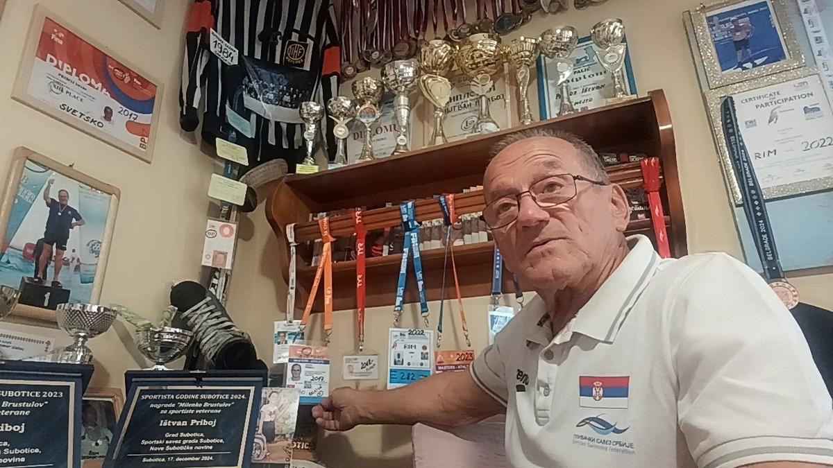 “obezbedenje-je-stajalo-oko-bazena-sa-puskama,-a-ja-sam-drzao-gadafija-za-ruke-i-ucio-ga-da-pliva”:-profa-sada-ima-84-godine-i-dalje-osvaja-medalje-u-najtezim-plivackim-kategorijama “obezbedenje-je-stajalo-oko-bazena-sa-puskama,-a-ja-sam-drzao-gadafija-za-ruke-i-ucio-ga-da-pliva”:-profa-sada-ima-84-godine-i-dalje-osvaja-medalje-u-najtezim-plivackim-kategorijama