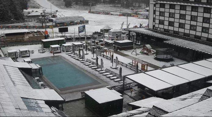 zabeleo-se-i-kopaonik!-kakvo-iznenadenje-poslednjeg-dana-leta!-posle-golije-sneg-pada-li-pada-i-na-najpoznatijem-skijalistu-u-srbiji!-(foto/video)