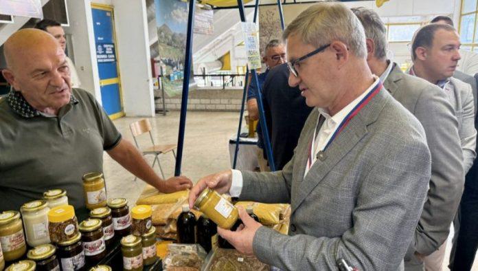 bez-pcela-nema-ni-roda:-vranje-okupilo-pcelare-iz-celog-regiona