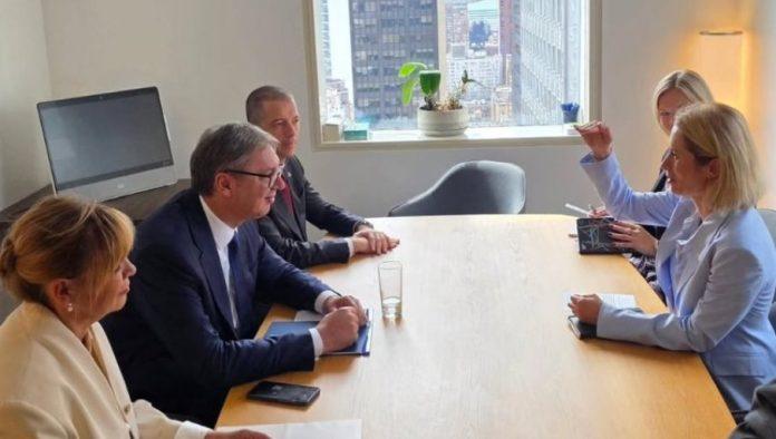 vucic-u-njujorku-sa-kajom-kalas:-razmenili-smo-misljenjao-o-bezbednosti-srba-na-kim-i-odnosima-sa-eu-(foto)