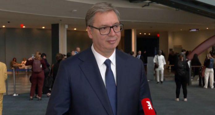 vucic-ukazao-kaji-kalas-na-monstruoznu-kampanju-blokadera-kakva-je-to-kampanja-da-protivniku-i-zenama-pretite-silovanjem-sa-zvanicnog-naloga-univerziteta?