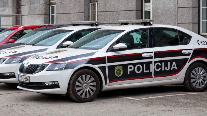 autobus-se-zakucao-u-stajaliste-i-pokosio-pesake-uzas-na-autobuskoj-stanici-u-zivincima:-ima-povredenih-(foto)
