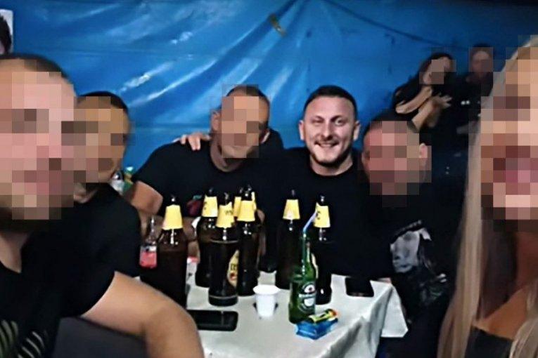 potresno-saopstenje-porodice-gorana-maksimovica-ledi-krv-u-zilama:-nevidena-tuga-zbog-pevaca-stradalog-nakon-sabackog-vasara! potresno-saopstenje-porodice-gorana-maksimovica-ledi-krv-u-zilama:-nevidena-tuga-zbog-pevaca-stradalog-nakon-sabackog-vasara!