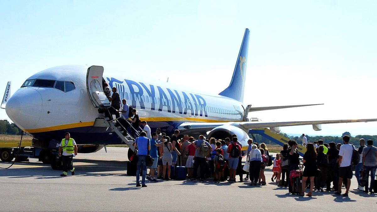 panika-u-evropskoj-nato-sili-aerodrom-zatvoren-zbog-upozorenja-na-dron:-45-minuta-sve-stajalo,-pilot-otkrio-jezive-detalje panika-u-evropskoj-nato-sili-aerodrom-zatvoren-zbog-upozorenja-na-dron:-45-minuta-sve-stajalo,-pilot-otkrio-jezive-detalje