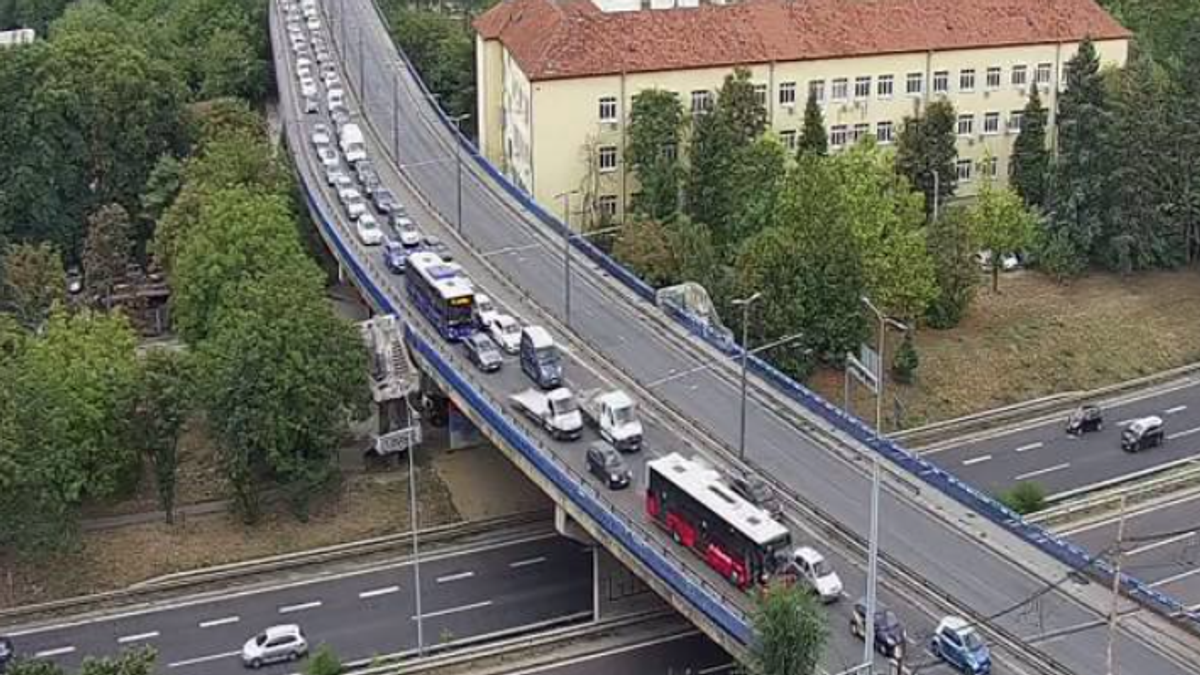 (foto)-jutarnji-spic-na-beogradskim-ulicama-ovde-je-najkriticnije,-a-u-ovom-delu-prestonice-guzvi-ni-na-vidiku (foto)-jutarnji-spic-na-beogradskim-ulicama-ovde-je-najkriticnije,-a-u-ovom-delu-prestonice-guzvi-ni-na-vidiku