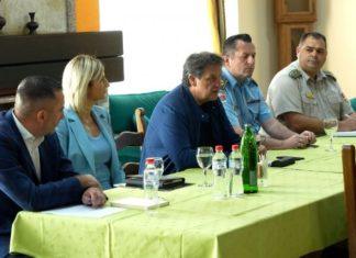 GAŠIĆ OBIŠAO VOJNU USTANOVU “MOROVIĆ”: Velika ulaganja u opremu, infrastrukturu i uslove rada gasic-obisao-vojnu-ustanovu-“morovic”:-velika-ulaganja-u-opremu,-infrastrukturu-i-uslove-rada