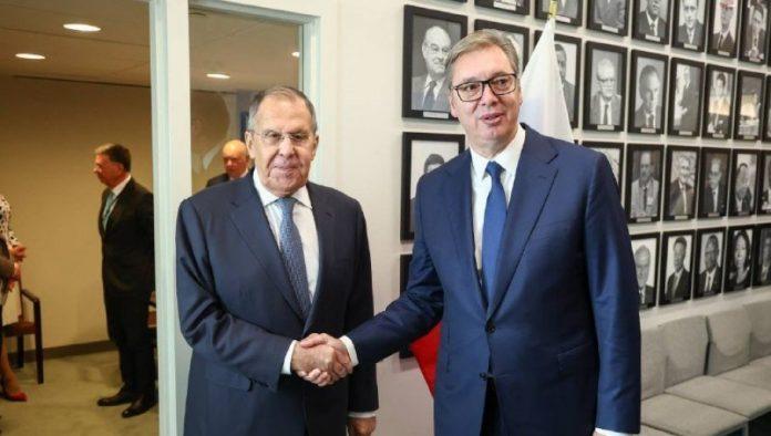 vucic-sa-lavrovim-u-njujorku:-ruski-sef-diplomatije-preneo-mu-najtoplije-pozdrave-vladimira-putina