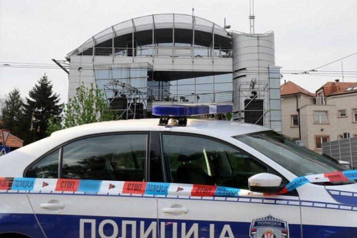 opljackana-pinkova-voditeljka!-lopovi-obili-auto-i-sve-odneli!